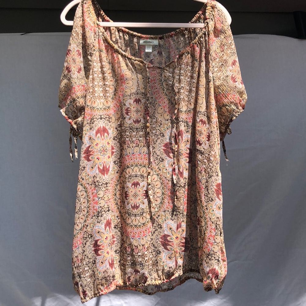 Double cold shoulder summer plus size top!